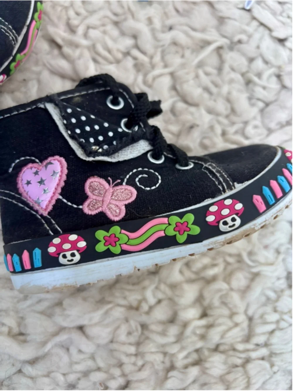 Baby Little Berry Black Pink Butterfly Mushroom High Top Shoes Size 5 Zip